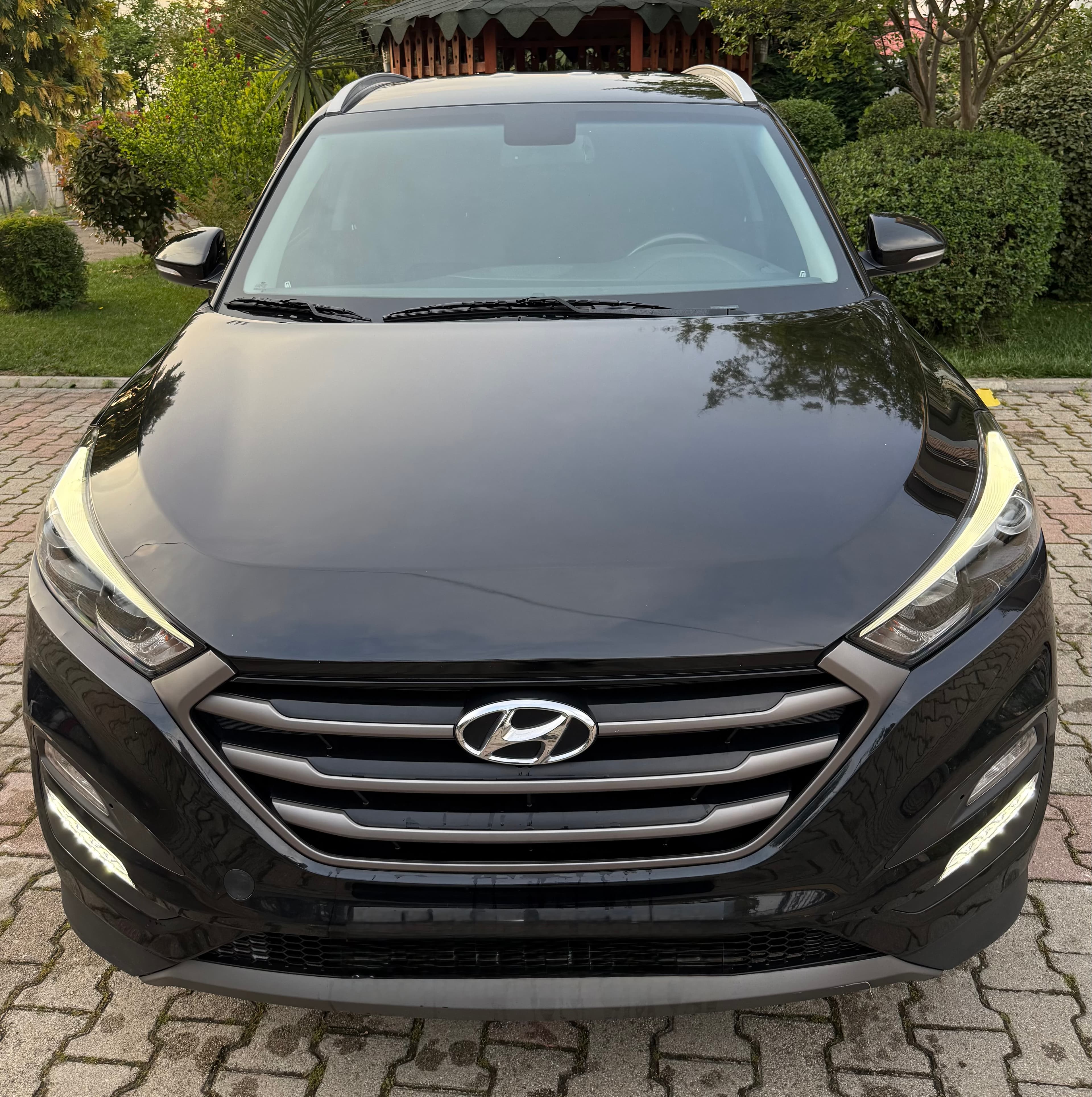 Hyundai Tucson — rent in Tirana, Albania Hyundai Tucson — rent in Tirana, Albania